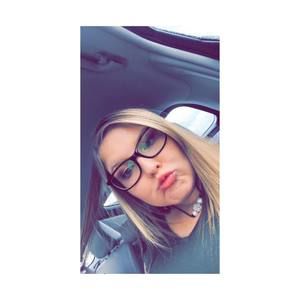 Meet your Posher, Mallory